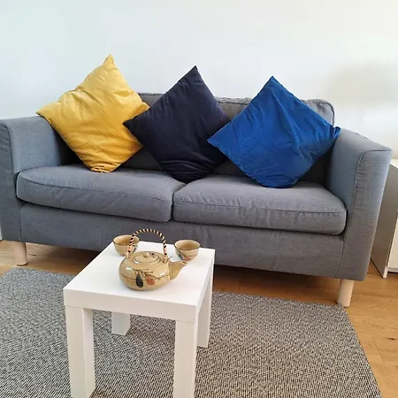 לינה וארוחת בוקר 2 Renove Balcon Garage 3*